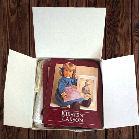 PLEASANT COMPANY American Girl Doll Care Kit Cleansing Powder Face Cloth Towel - Picture 2 of 3